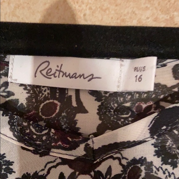 Reitmans Women’s Blouse - Picture 4 of 4